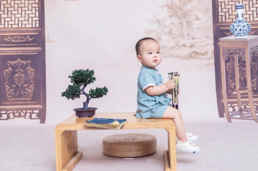 阳春宝宝几个月笑出声